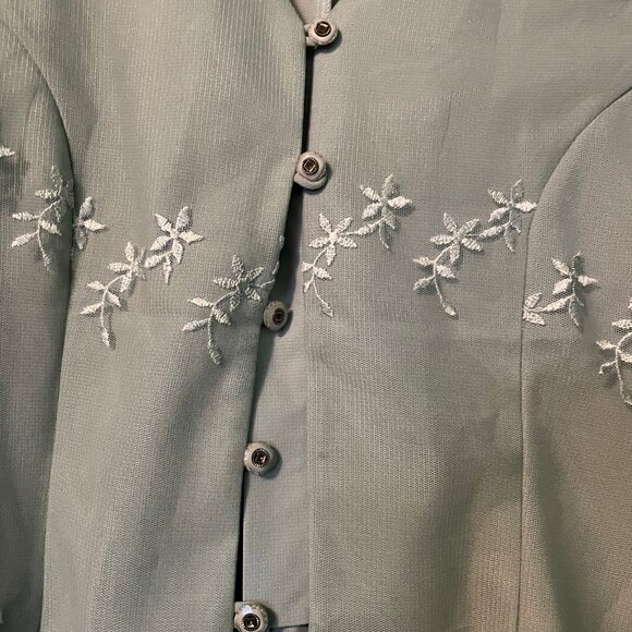 Jora Collection 2 Piece Short Sleeve Blazer Skirt with mesh overlay  embroidery - Picture 4 of 12